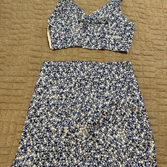 Zara matching skirt set - Picture 2 of 4